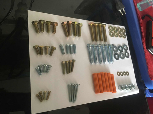 Kit Completo Instalación Rack Tv (pernos, Tarugos, Etc)