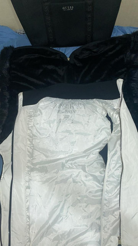 Casaca Calvin Klein Larga Con Capucha (Usado)