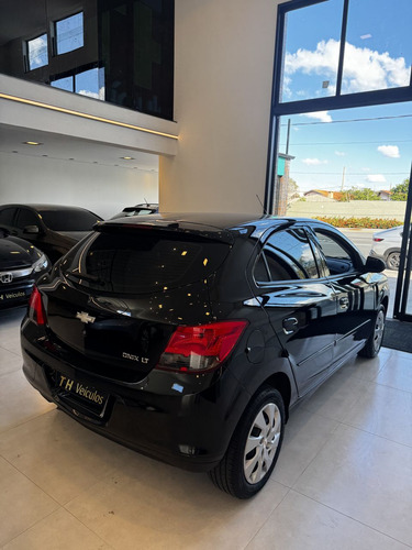 Chevrolet Onix HATCH LT 1.4 8V FlexPower 5p Mec.