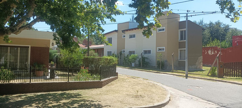 Casa En La Falda 3 Dormitorios 2 Baños-patio-gas Natural-cloacas