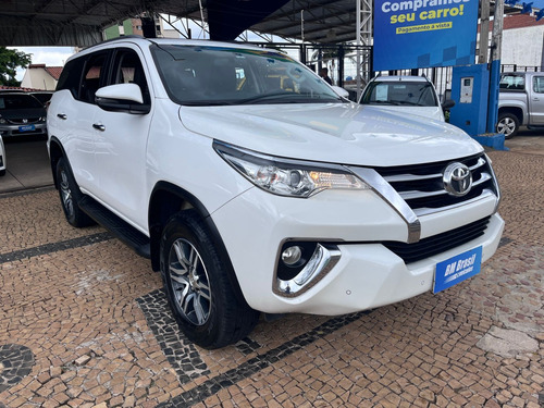 Toyota Hilux SW4 2.7 SRV 7 LUGARES 4X2 16V FLEX 4P AUTOMÁTICO