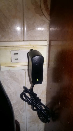 Cargador De Teléfono Punta Cuadrada Us$12,00