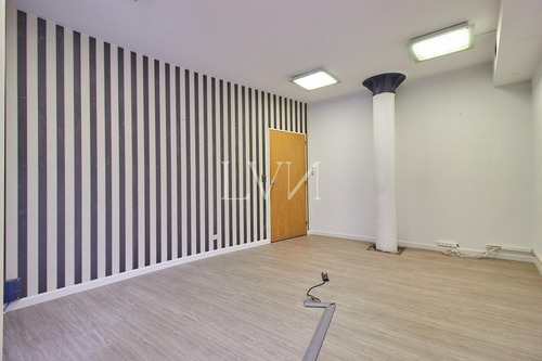 Venta Oficina 6 Ambientes - Microcentro