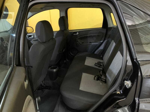 Ford Fiesta 1.6 8v Flex 4p Manual