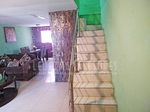 Imagen 4 de 10 de Townhouse En Yara Yara