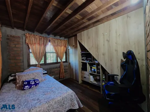 Casa Finca En Santa Elena - Vereda El Rosario