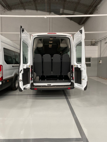 Ford Transit 2.2 Furgon Largo 350l
