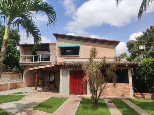 Se Vende Hermosa Casa Las Morochas San Diego Atc-866