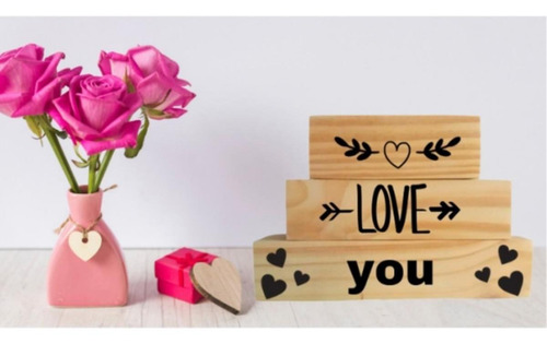 Imagem 2 de 3 de Kit 3 Peças Em Madeira Pinus Namorados Presente Love You
