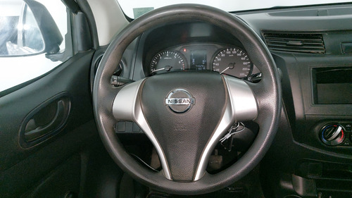 Nissan NP300 2.5 CHASIS CABINA DH AC PAQ. SEG