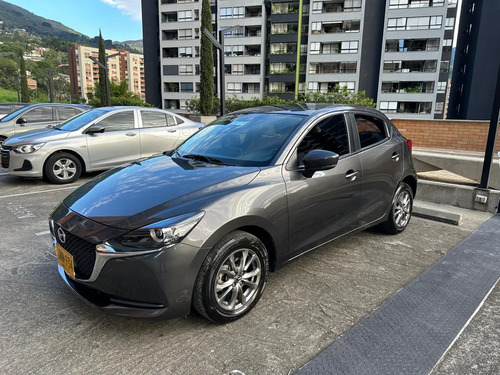 Mazda 2 1.9 Touring