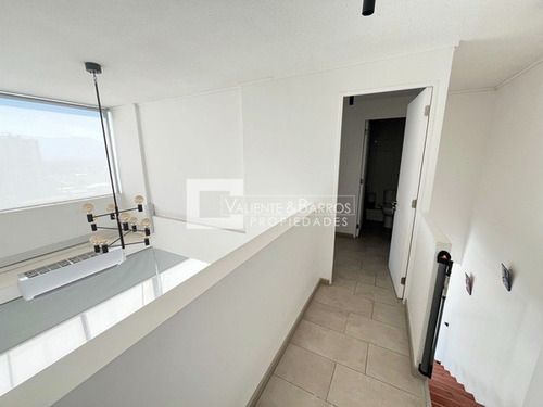 Gran Departamento Duplex En Venta En Edif Focus Membrillar