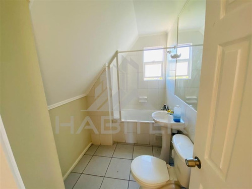 Casa En Venta De 3 Dorm. En Valdivia