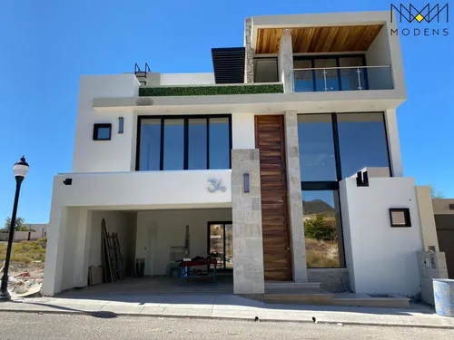 Venta Espectacular Casa Al Norte De La Ciudad