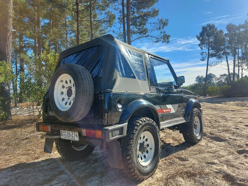 Imagen 3 de 9 de Suzuki Samurai, Dahiatsu Feroza, Nissan Patrol, Montero