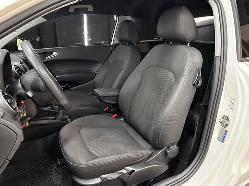 Audi A1 1.2 T ATTRACTION L11