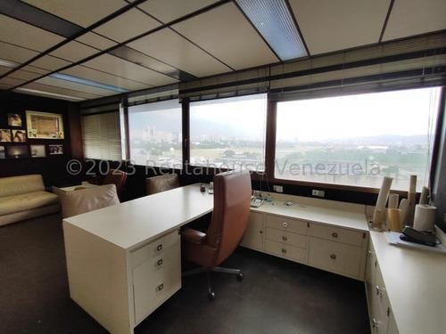 Venta De Funcional Oficina En El Ccct