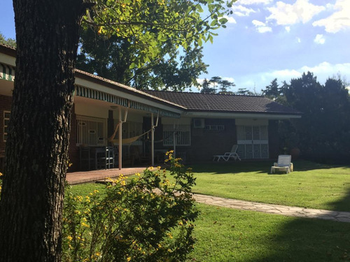 Casa En Alquiler En Funes