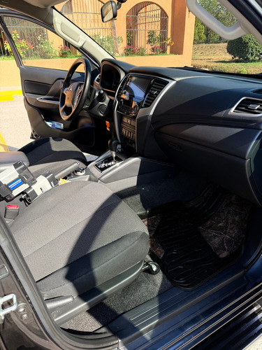 Mitsubishi L200 2.4 Cd Gls 4X4 At