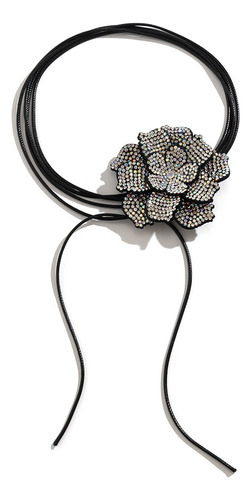 Collar De Cadena Larga Con Flores De Diamantes De Imitación
