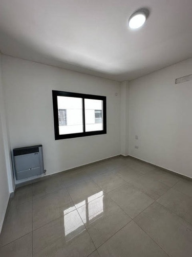 Venta - Hermoso Depto 2 Ambientes A Estrenar Con Cochera