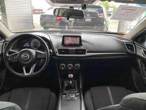 Imagen 12 de 15 de Mazda Mazda 3 2017 4p Sedán S L4/2.5 Man