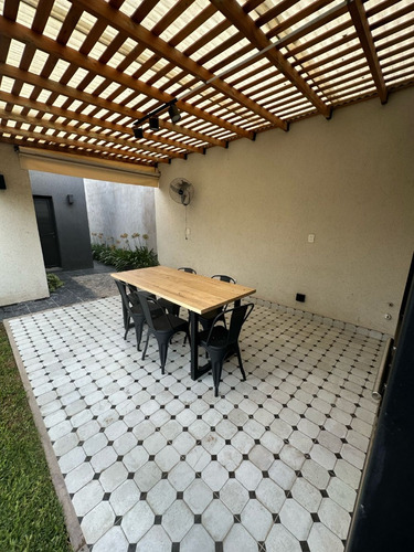 Casa Amplia Nueva Y Luminosa En Duggan