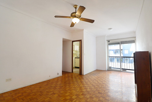 Departamento En Avenida Avellaneda 1100