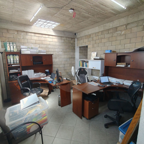 Jardines De San Mateo / Las Américas: Inmueble Productivo Con Uso De Suelo Comercial.