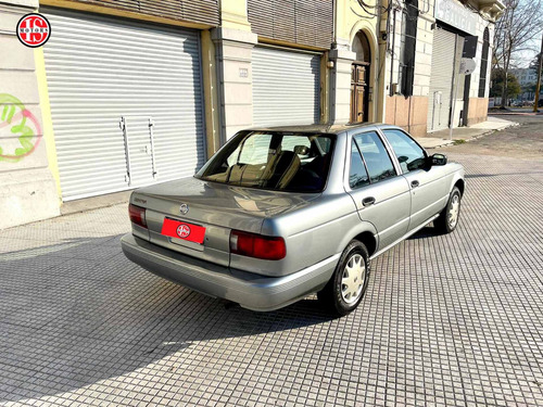 Imagen 2 de 11 de Nissan Sentra B13