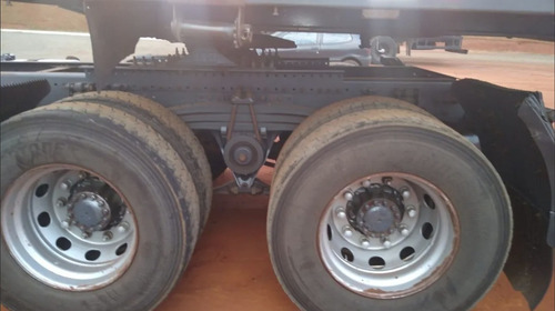 Imagem 12 de 14 de Volvo Fh-540 6x4 Canelinha Suspensão A Molas