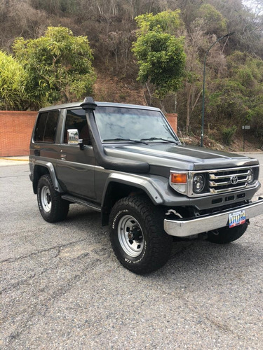 Toyota Macho Land Cruiser 4x4 Sincronico