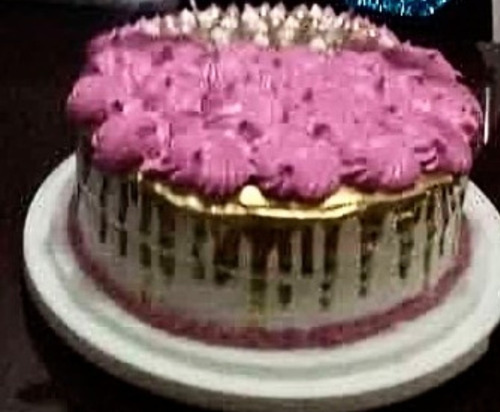 Torta Casera 28 Cms Diametro 25 Porciones Cubierta Royal