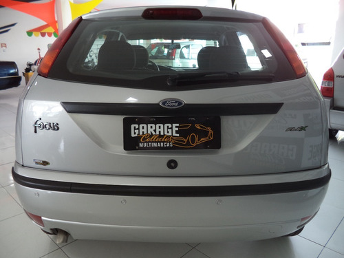 Imagem 4 de 9 de Fird Focus 1.6 Flex Zetec /carro Impecável C/ Baixo Km