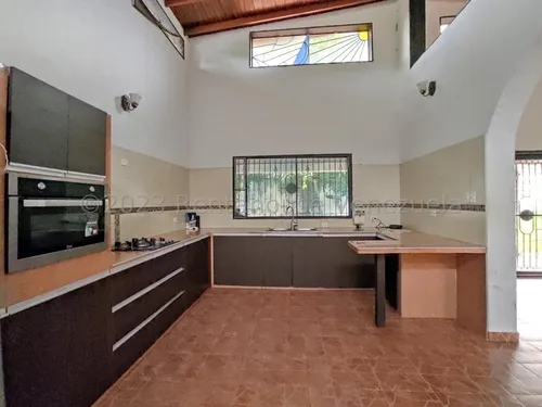 Casa En Venta En El Limon Brm