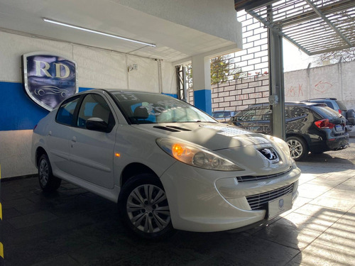 Imagem 3 de 15 de Peugeot 207 1.4 Xr Passion 8v Flex 4p Manual
