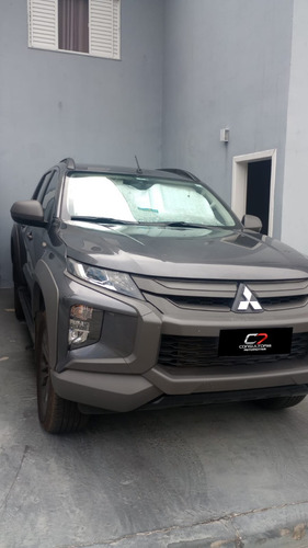 Mitsubishi L200 2.4 Triton Outdoor Gls Cab. Dupla 4X4 Aut. 4P