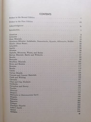 Minerales No Metálicos (non Metallic Minerals) - Ladoo-myers (Usado)