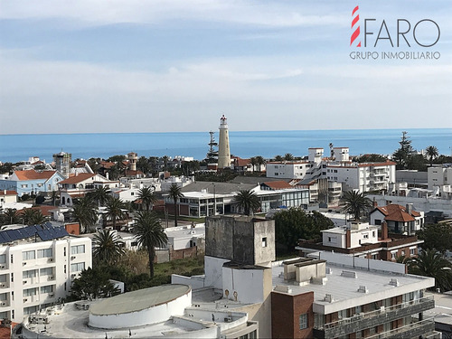 Apartamento En Península 2 Dormitorios Con Terraza Y Garage