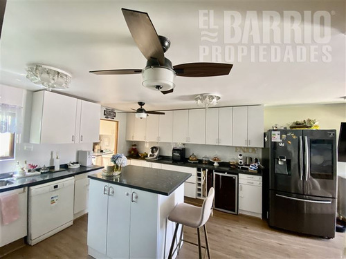 Imagen 8 de 27 de Casa En Venta De 4 Dorm. En Colina