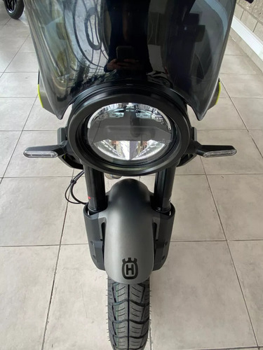 Svartpilen 250 Husqvarna Tienda Oficial Exclusiva Pro One