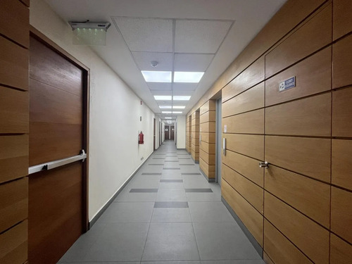 Venta Oficina 20m2, 1p-1b, Metro Bella Vista De La Florida