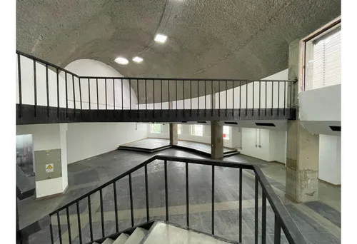728m2 Local En Arriendo En El Poblado