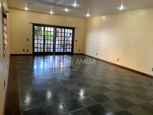 Excelente Casa Em Camboinhas, 8 Quartos Com 2 Suítes. 5 Vagas. Niterói/rj - Ca0668
