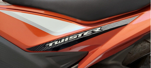 Imagen 2 de 15 de Honda Twister 250 - Excelente Estado! Oportunidad!!