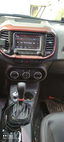 Imagen 6 de 8 de Fiat Toro Toro Freedom 1.8 At6