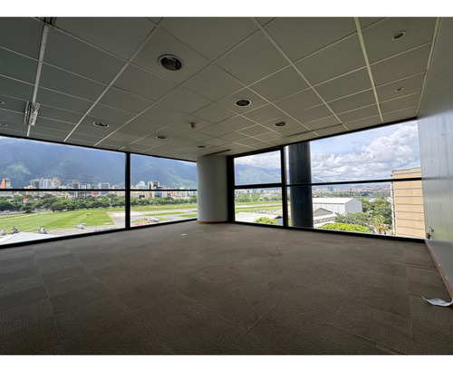 Chuao/cubo Negro/ofc 479m2/en Alquiler