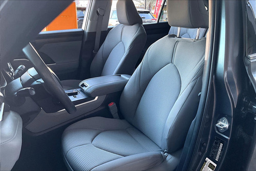 Toyota Highlander 2021