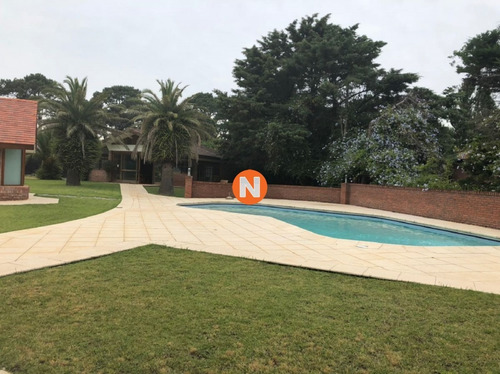 Casa En Venta Y Alquiler, Lugano, Punta Del Este, 4 Dormitorios.- Ref: 206135