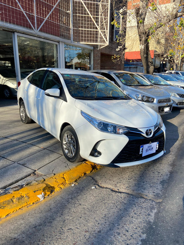 Toyota Yaris 1.5 107cv Xls Cvt Sedan
